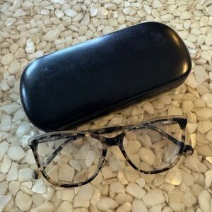 Elegant Tortoiseshell Women's Prescription Frames from Italy 🇮🇹